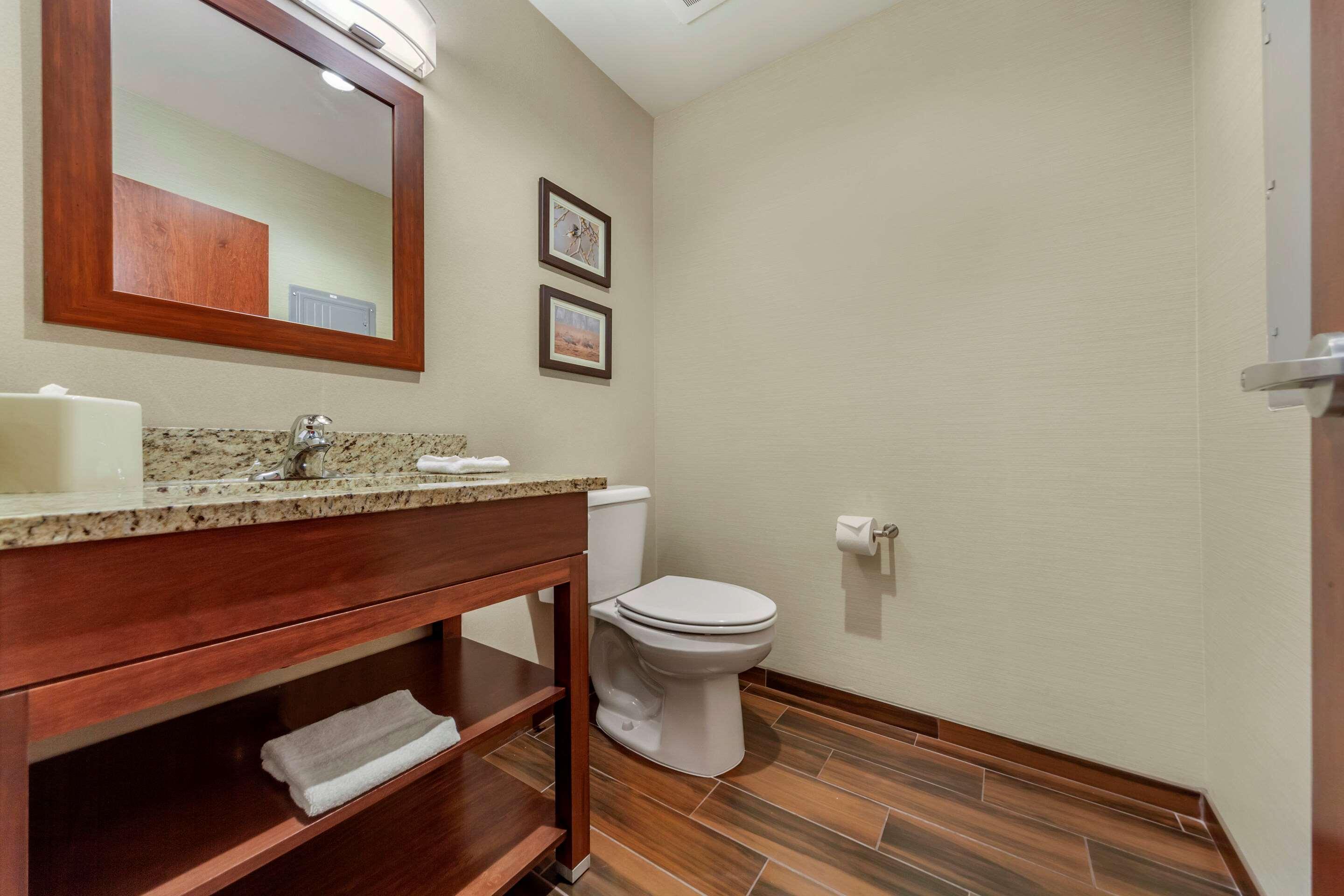 גראנד איילנד Comfort Suites מראה חיצוני תמונה