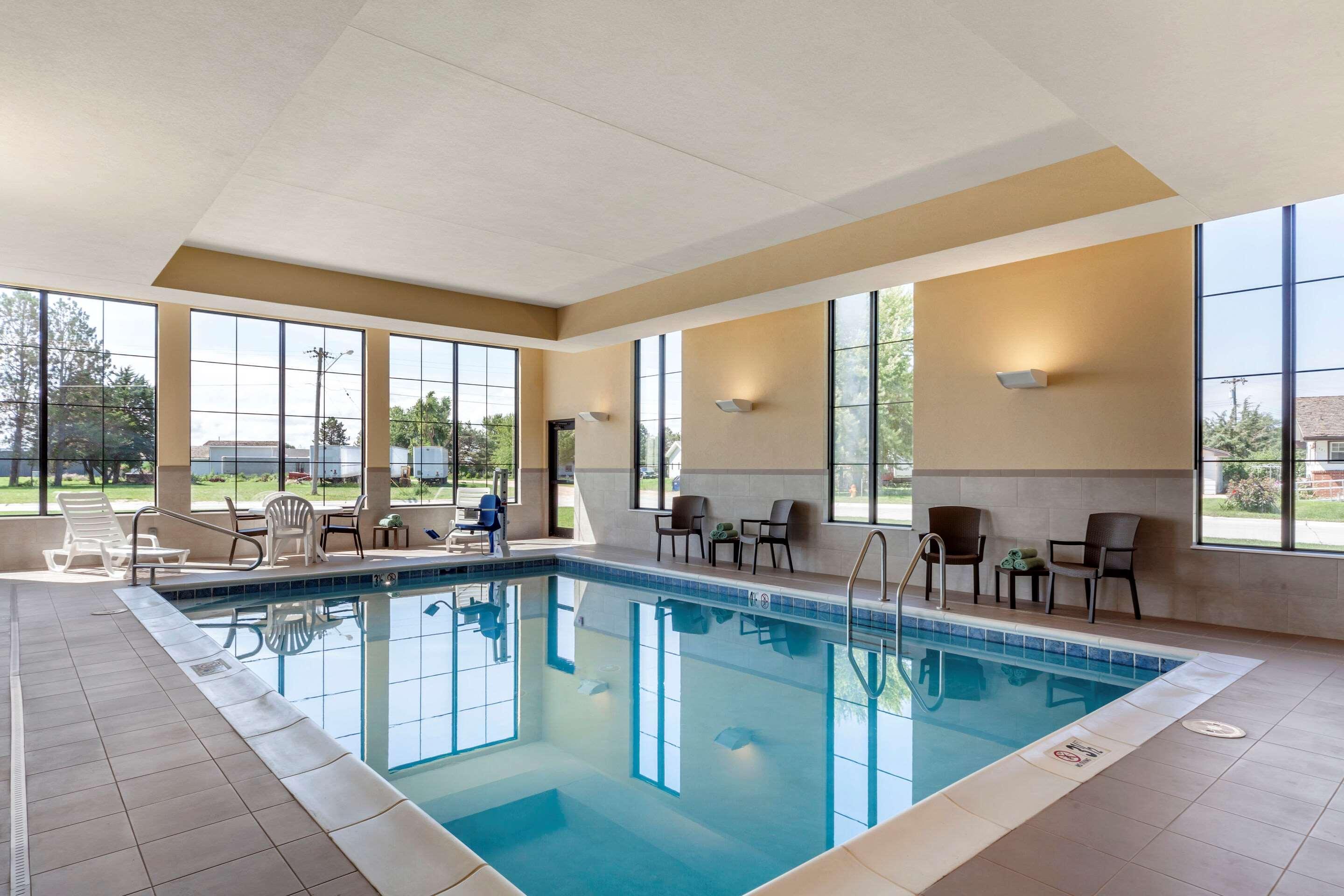 גראנד איילנד Comfort Suites מראה חיצוני תמונה