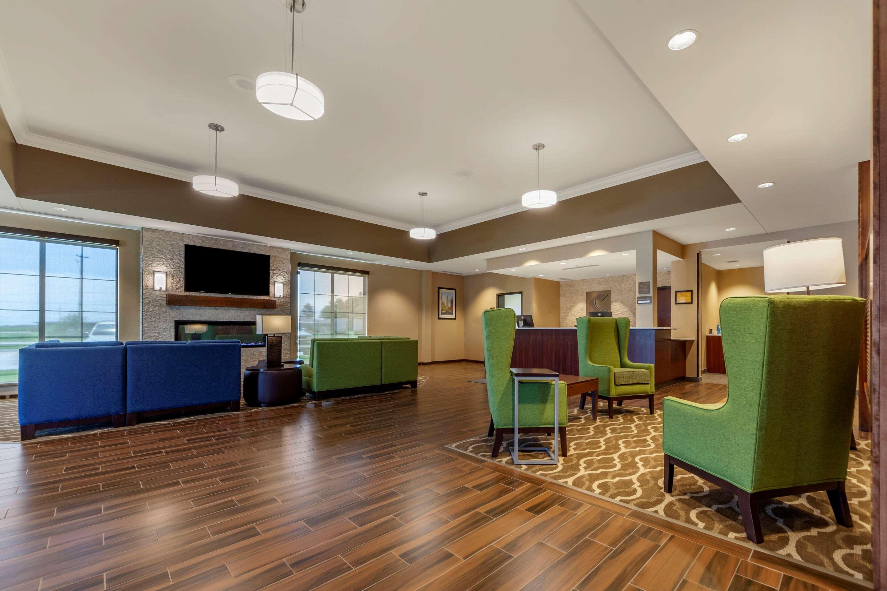 גראנד איילנד Comfort Suites מראה חיצוני תמונה